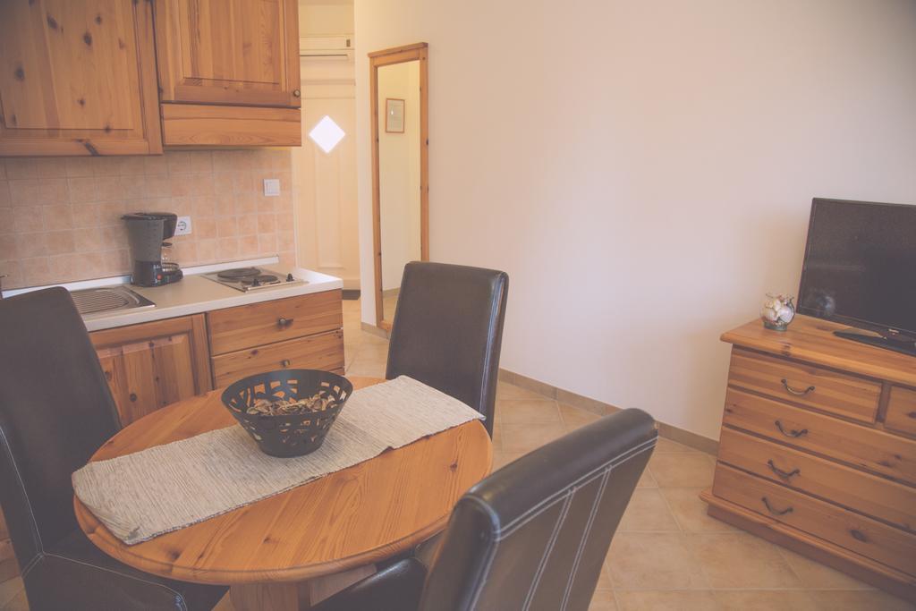 Apartments Meri Ližnjan Szoba fotó