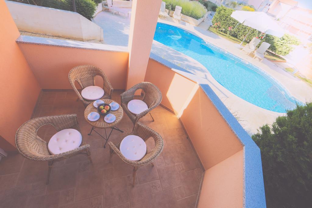 Apartments Meri Ližnjan Szoba fotó