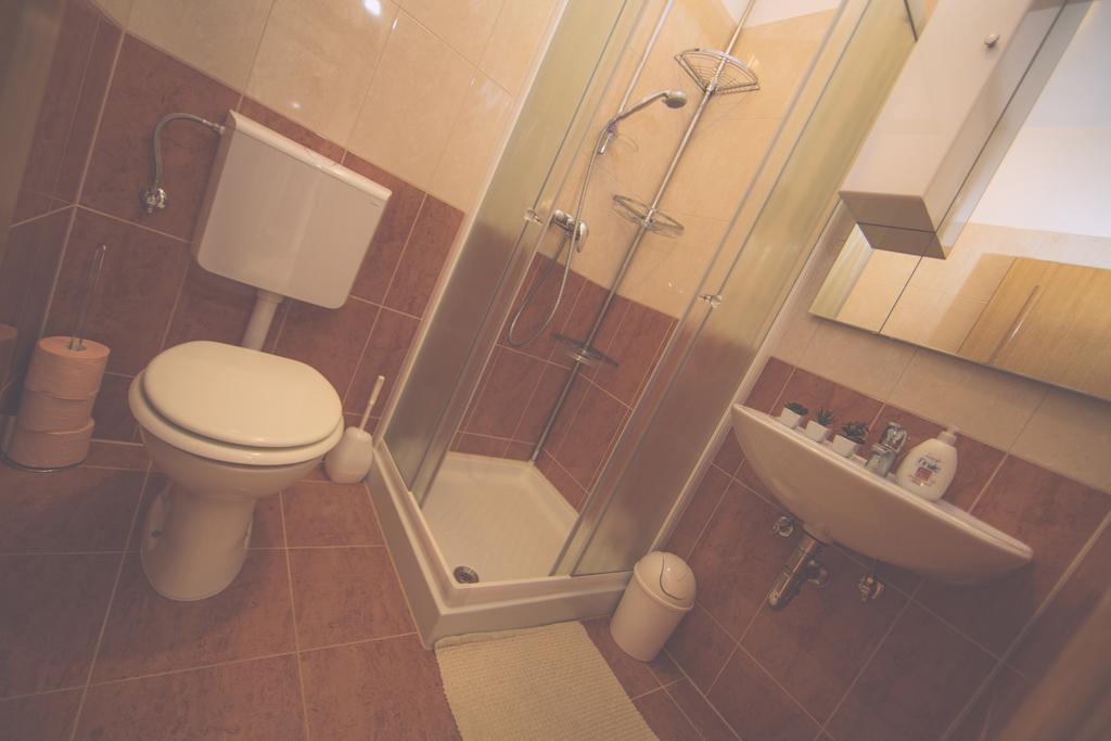 Apartments Meri Ližnjan Szoba fotó